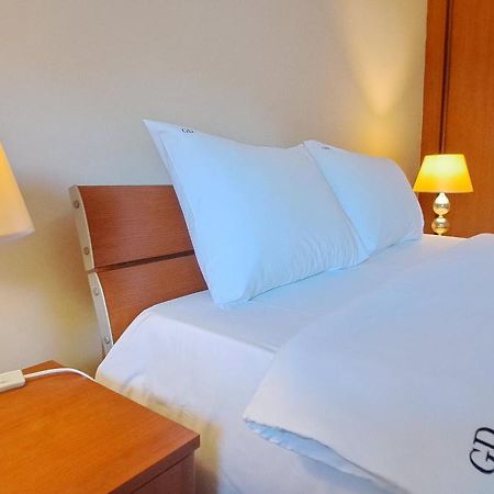 Golden Delight Central Apartment Skopje Ngoại thất bức ảnh