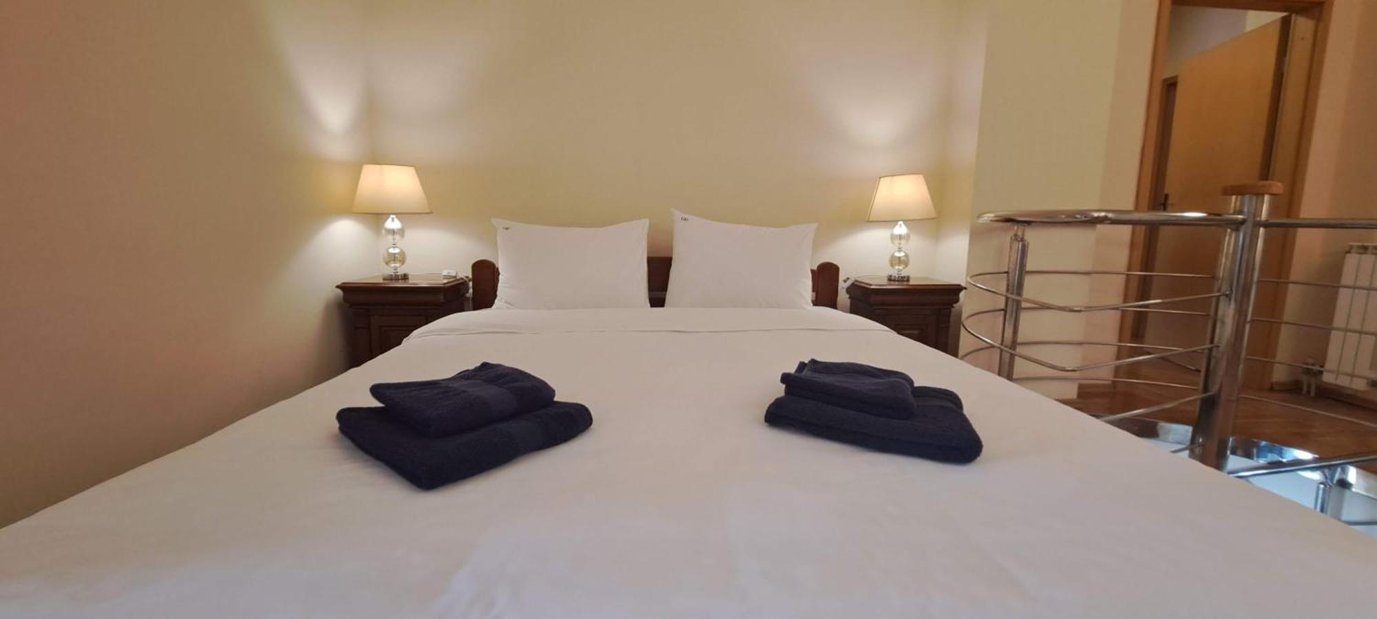 Golden Delight Central Apartment Skopje Ngoại thất bức ảnh
