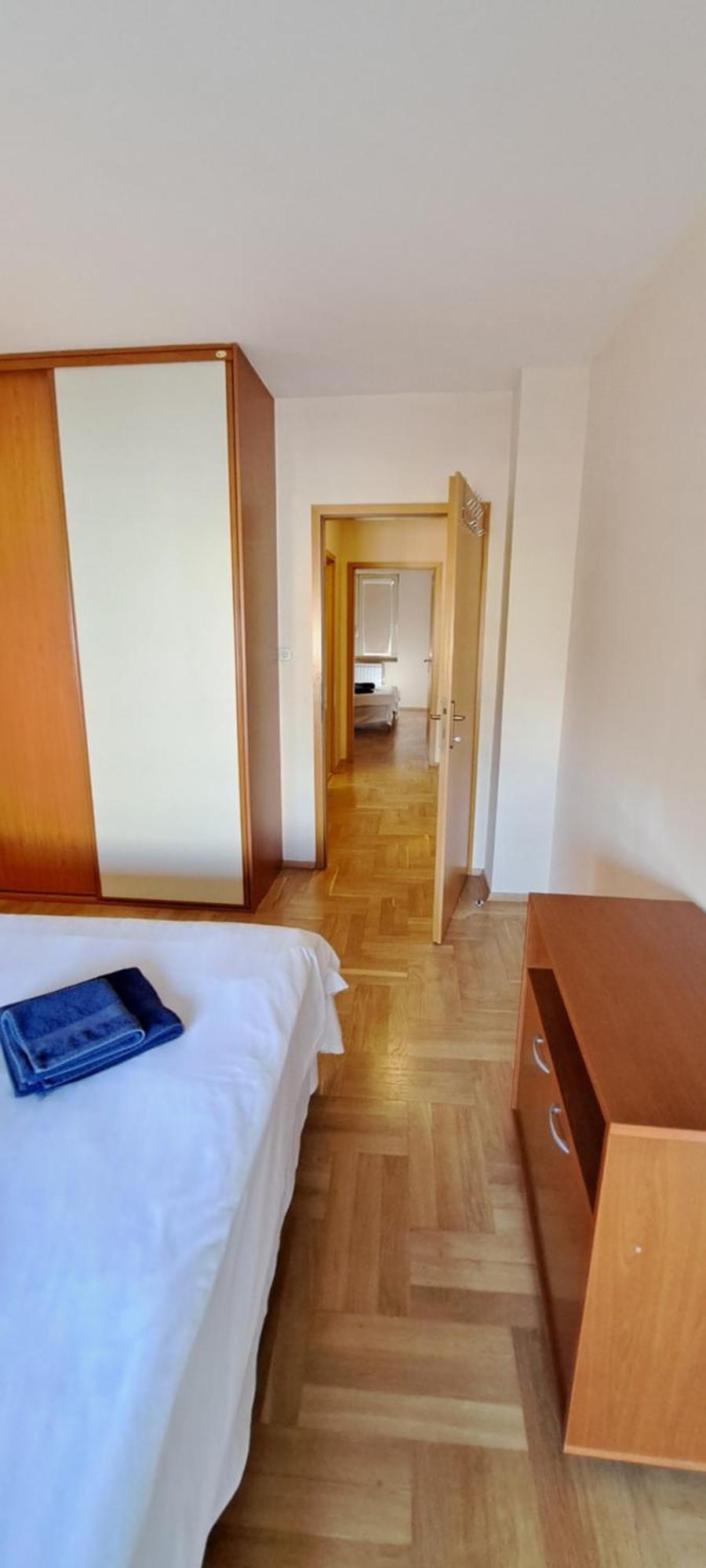 Golden Delight Central Apartment Skopje Ngoại thất bức ảnh