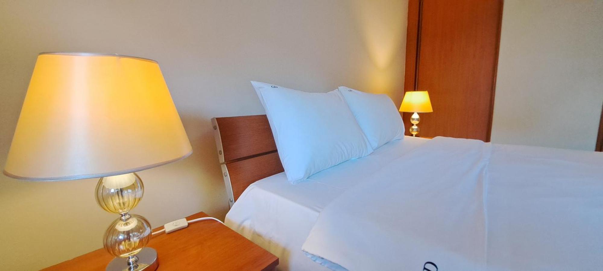 Golden Delight Central Apartment Skopje Ngoại thất bức ảnh