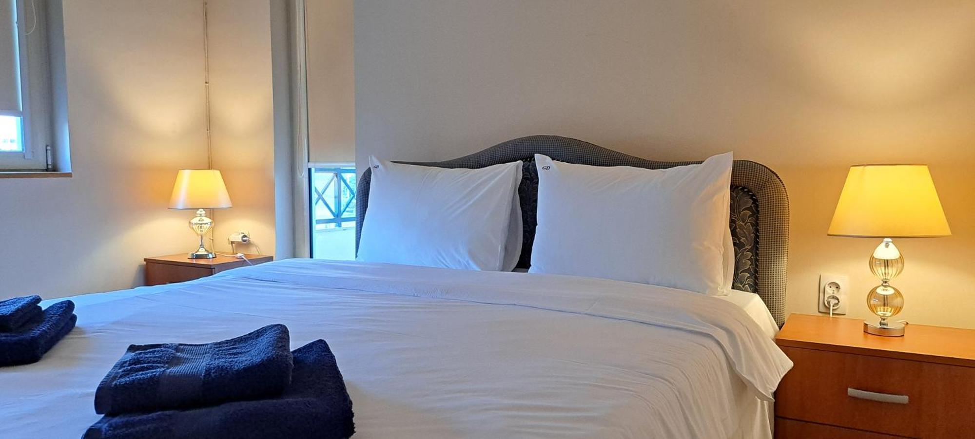 Golden Delight Central Apartment Skopje Ngoại thất bức ảnh