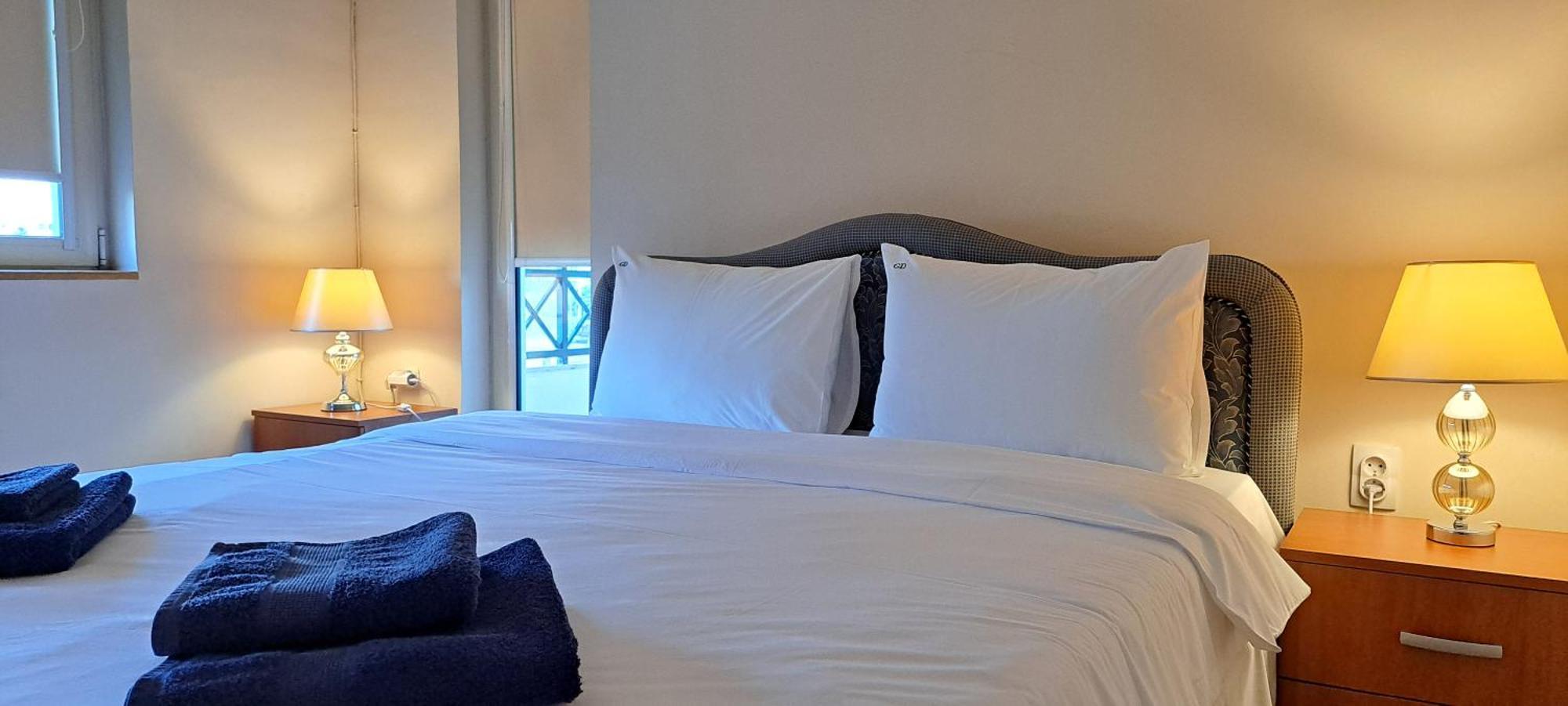 Golden Delight Central Apartment Skopje Ngoại thất bức ảnh